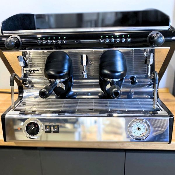 Sanremo Milano, двопостова професійна кавомашина в оренду sm6 фото
